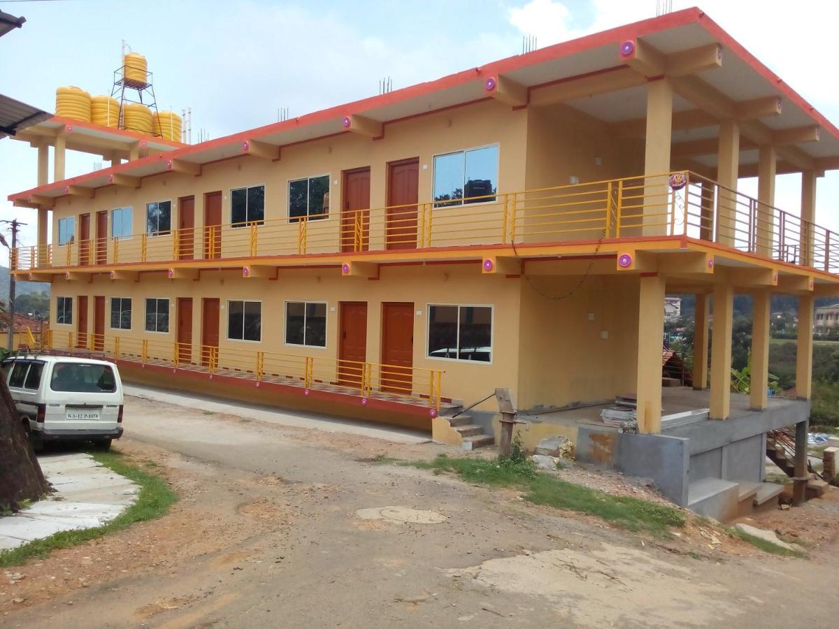 Royal Coorg Guest House Tulsa Exterior foto